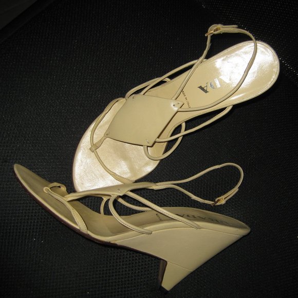 ❤️PRADA Strappy Wedge Heels Shoes Sz 39 1/2 - Picture 1 of 7